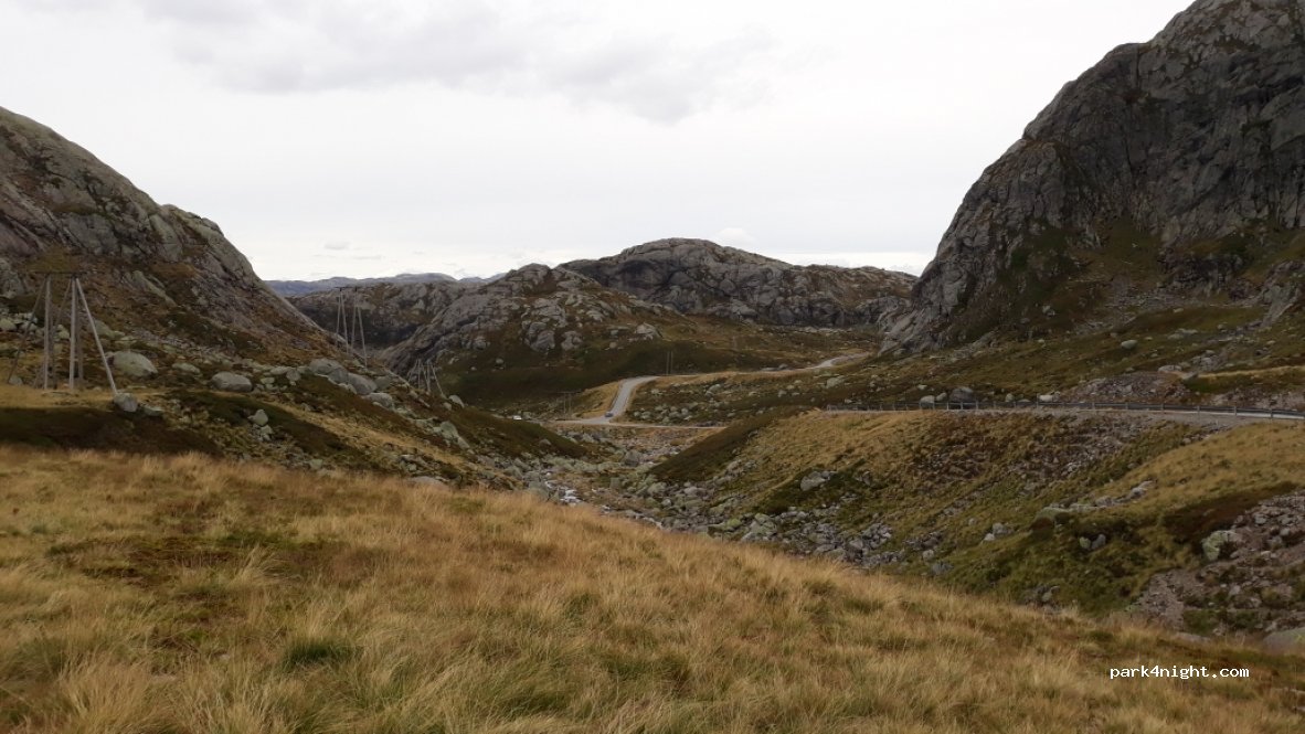 (4127)  - Unnamed Road — foto
