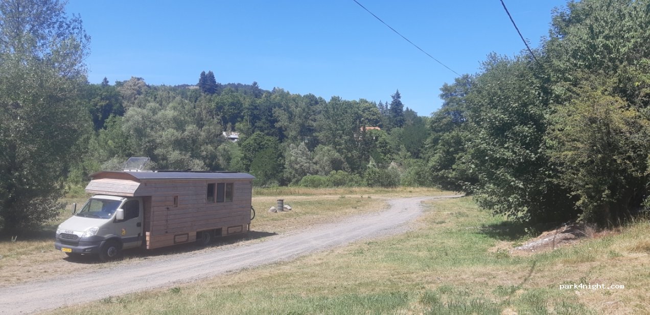 (43700) Coubon - Route des Gravières — foto 2