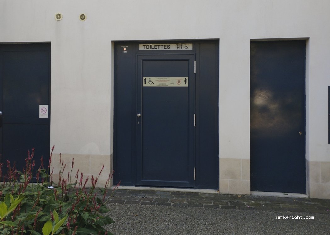 (60128) Plailly - 1 Place de l'Église — foto 3