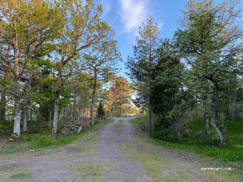 (572 95)  - Unnamed Road — foto