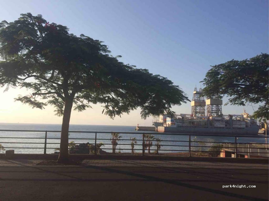 (38150) Santa Cruz de Tenerife - Avenida de Anaga — foto 3