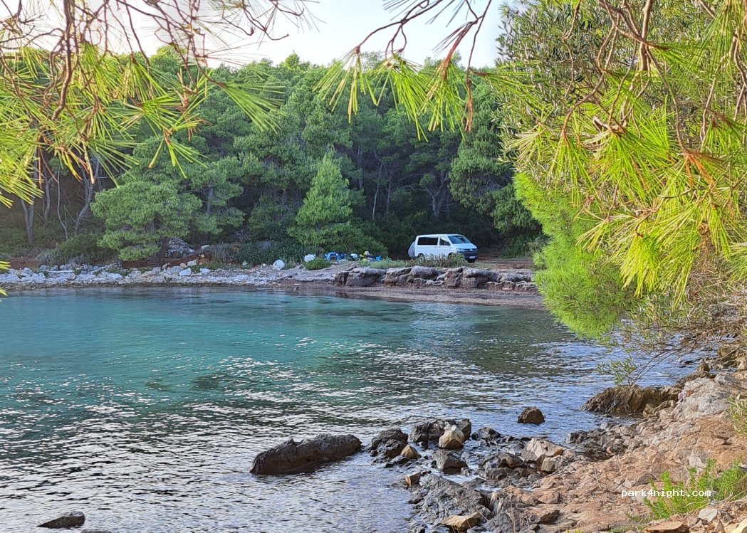 (21469) Sućuraj - Unnamed Road — foto 2