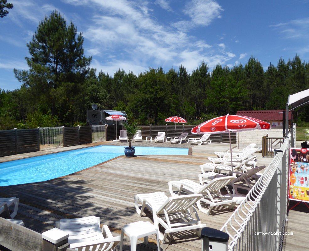 Camping Vert Bord'Eau — foto
