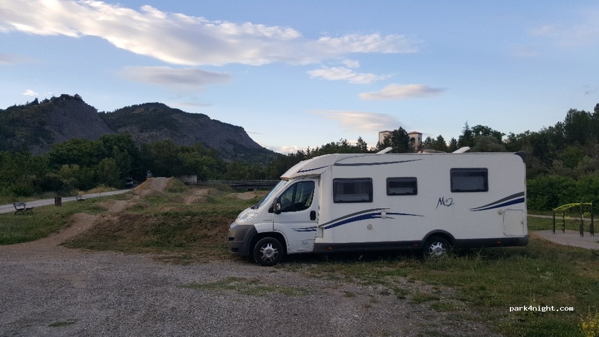 (05130) Tallard - Les Boulongeons — foto
