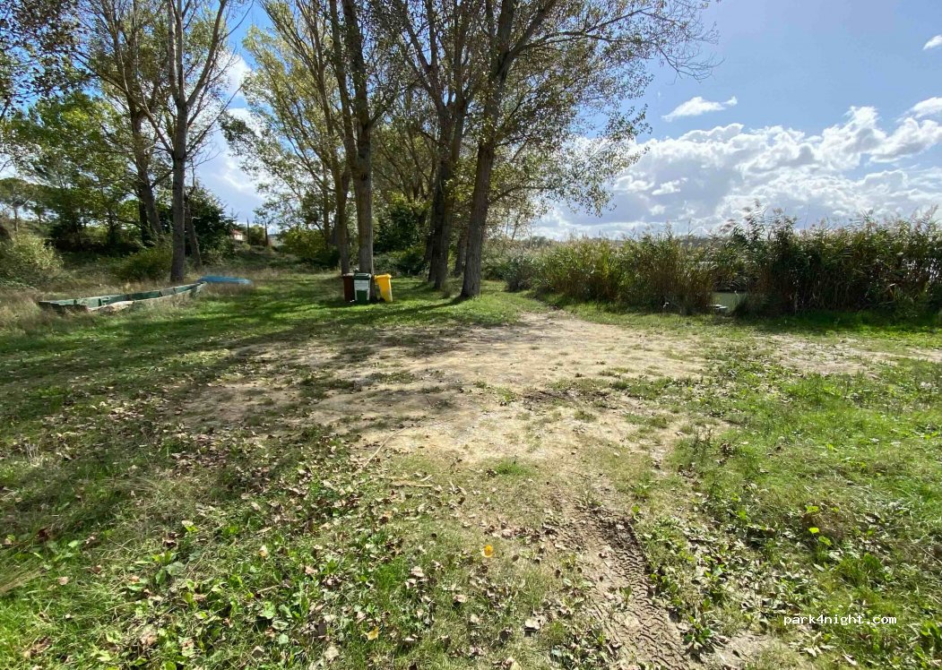 (06061) Castiglione del lago - Unnamed Road — foto