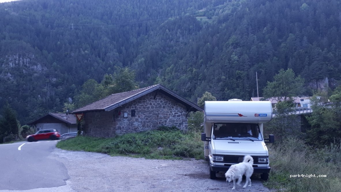 (39058) Sarentino - 16 Strada Statale 508 — foto