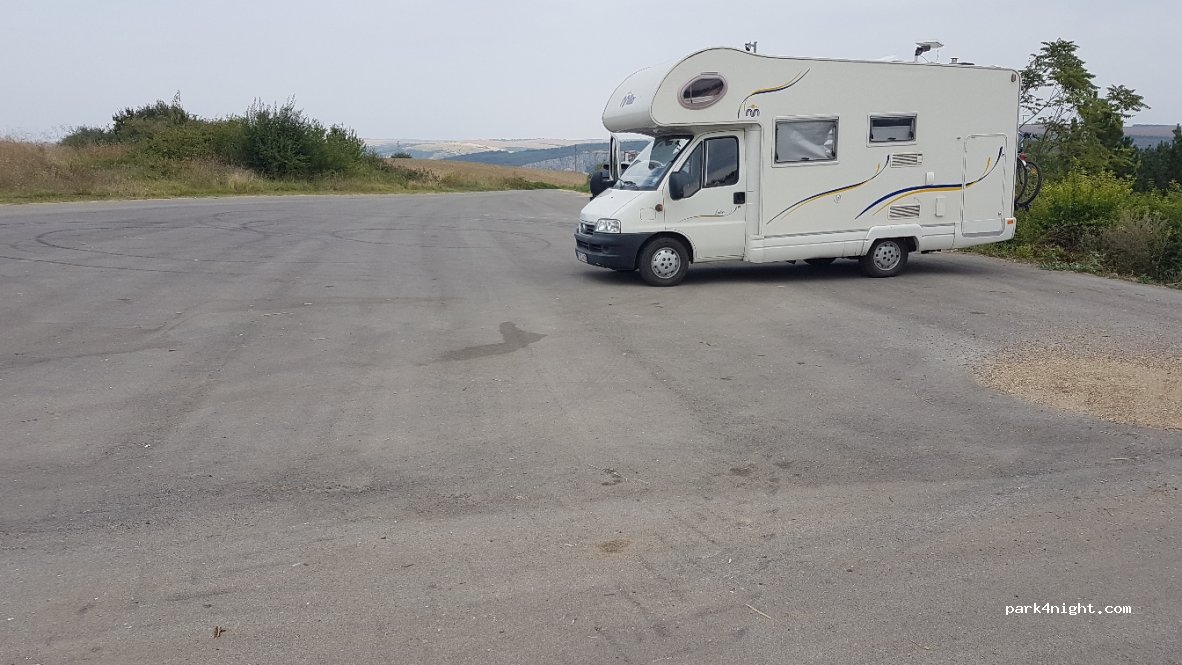 (7158) Pepelina - Unnamed Road — foto