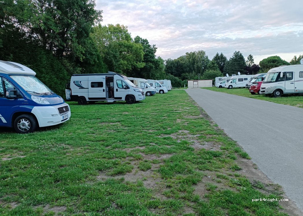 Aire de camping-car Conty — foto 5