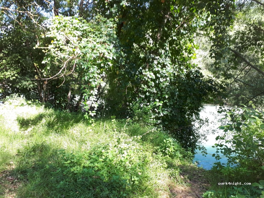 (04120) Castellane - 7200 Plus Basses Listes — foto 2