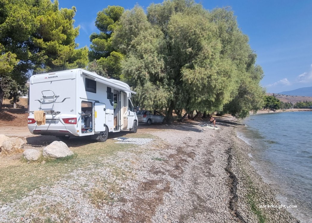 (330 52) Delfi - Ethniki Odos Antirriou Iteas — foto 4