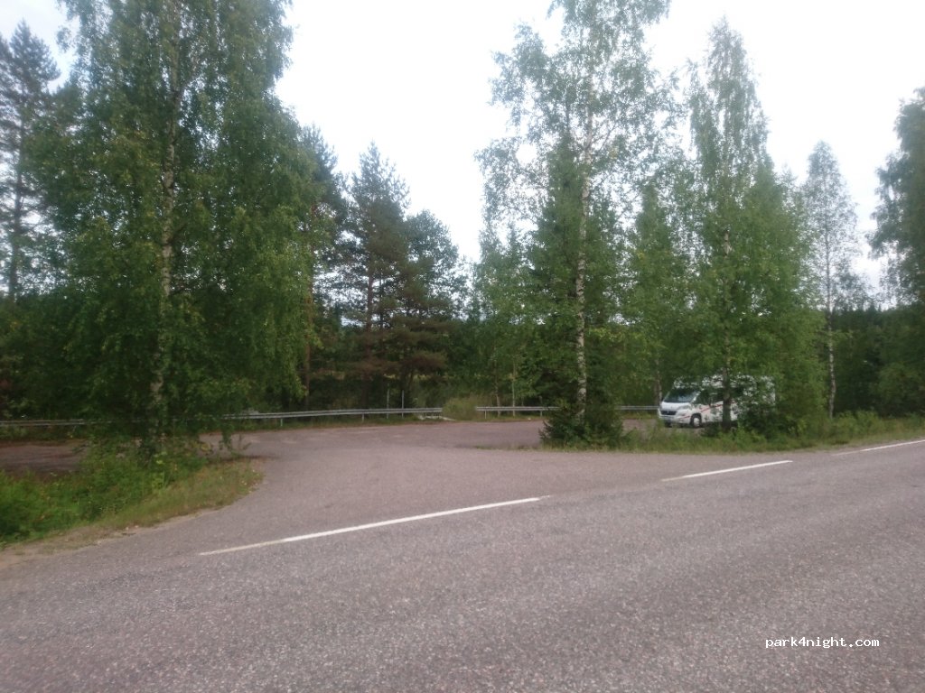 (56510)  - 228 Särkilahdentie — foto