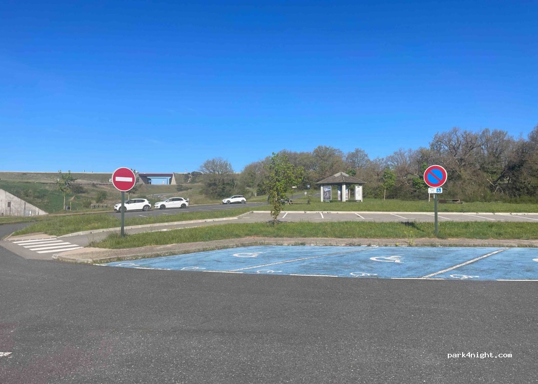 (12100) La Bastide-Pradines - La Méridienne - viaduc de Millau — foto 2