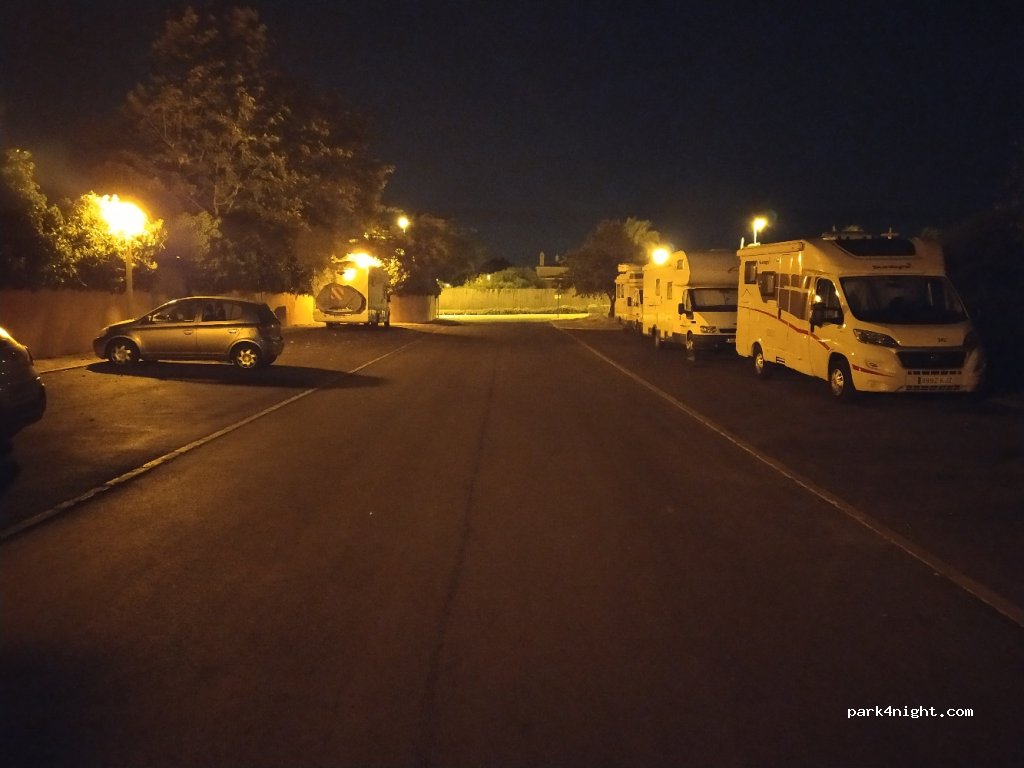 (8600-513) Lagos - 5 Rua Das Urzes — foto