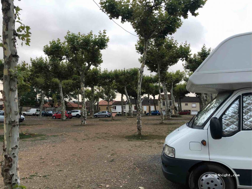 (32190) Vic-Fezensac - 15 Place Mahomme — foto 2