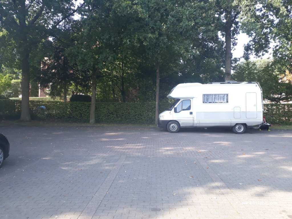 Wohnmobilparkplatz Klosterpark Harsefeld — foto