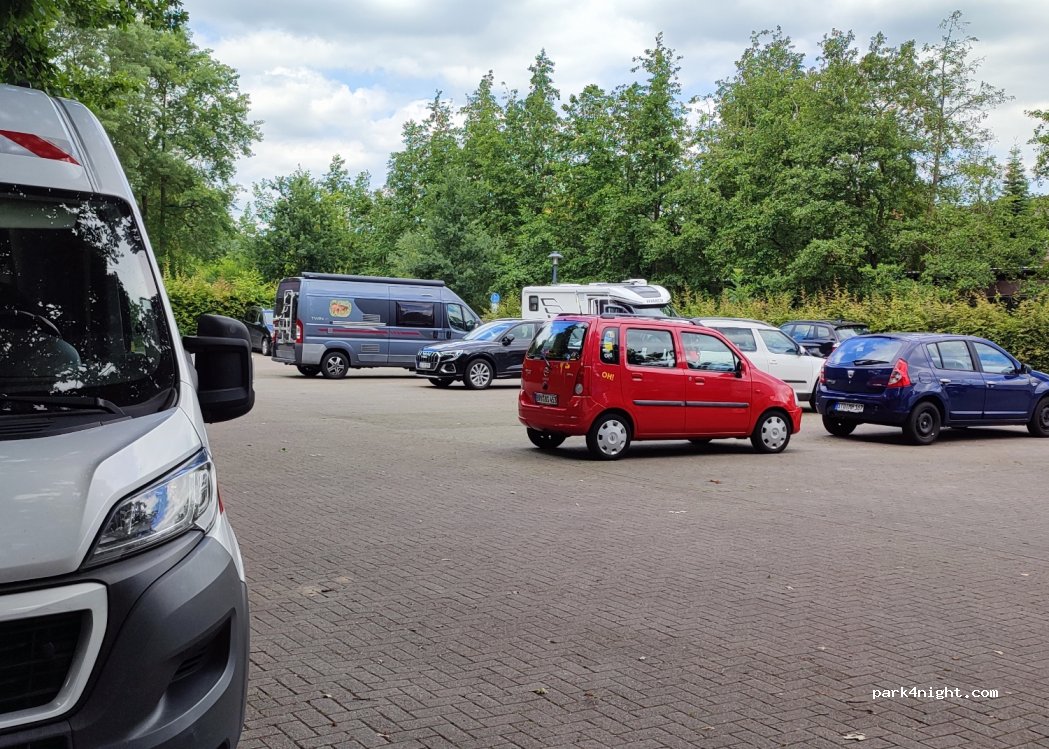 Wohnmobilparkplatz Klosterpark Harsefeld — foto 4