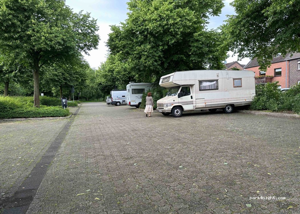 (47809) Krefeld - 14 Alte Rheinbabenstraße — foto 2