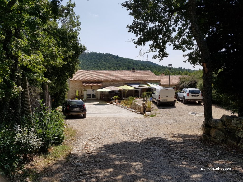 ferme auberge La PITCHOUNETTE — foto 2