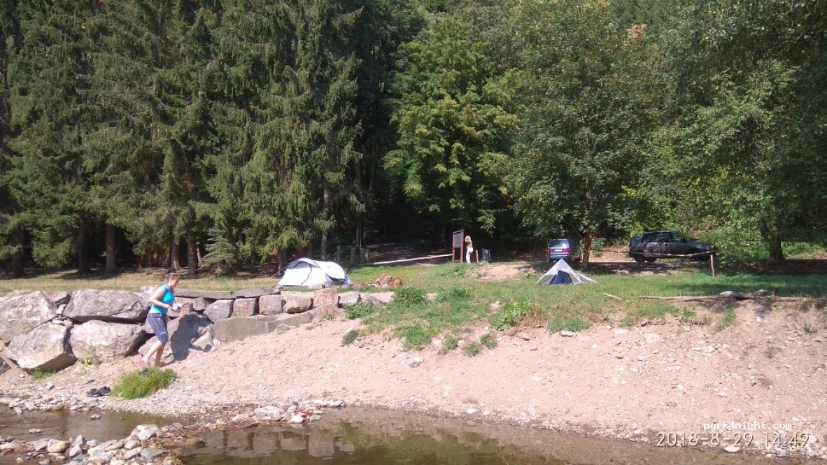 Paraplíčko - veřejné tábořiště — foto