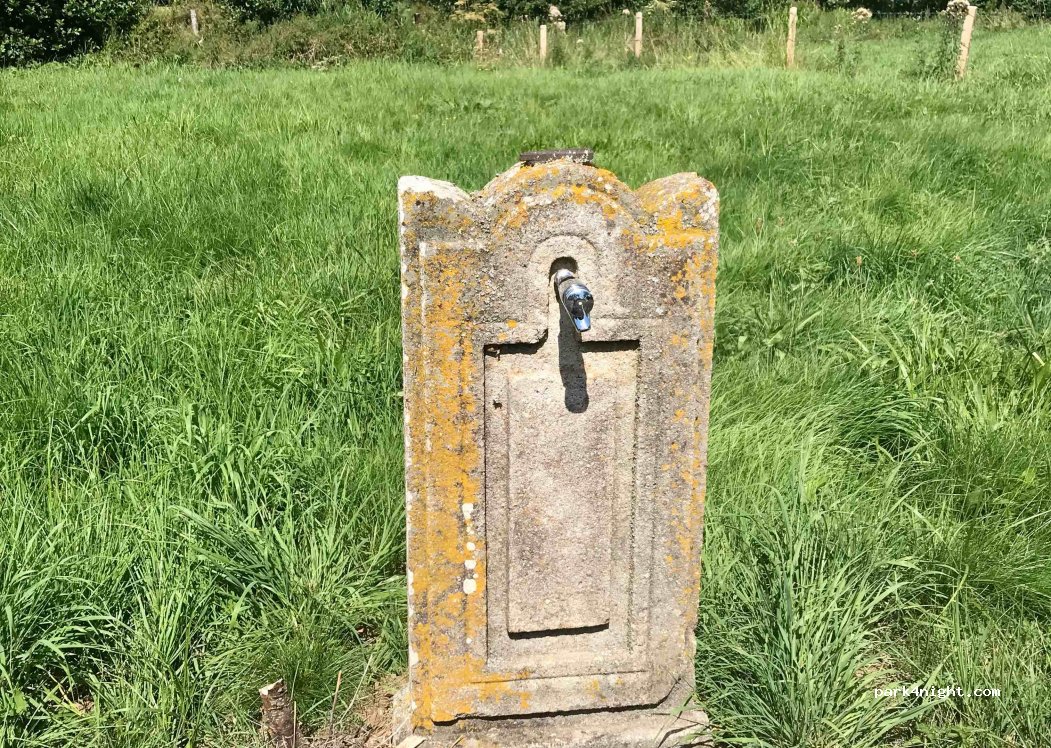 (15190) Saint-Saturnin - D21 — foto