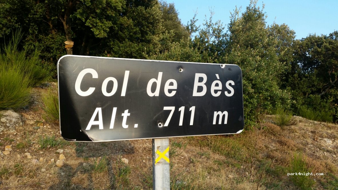(30570) Saint-Martial - D20 — foto
