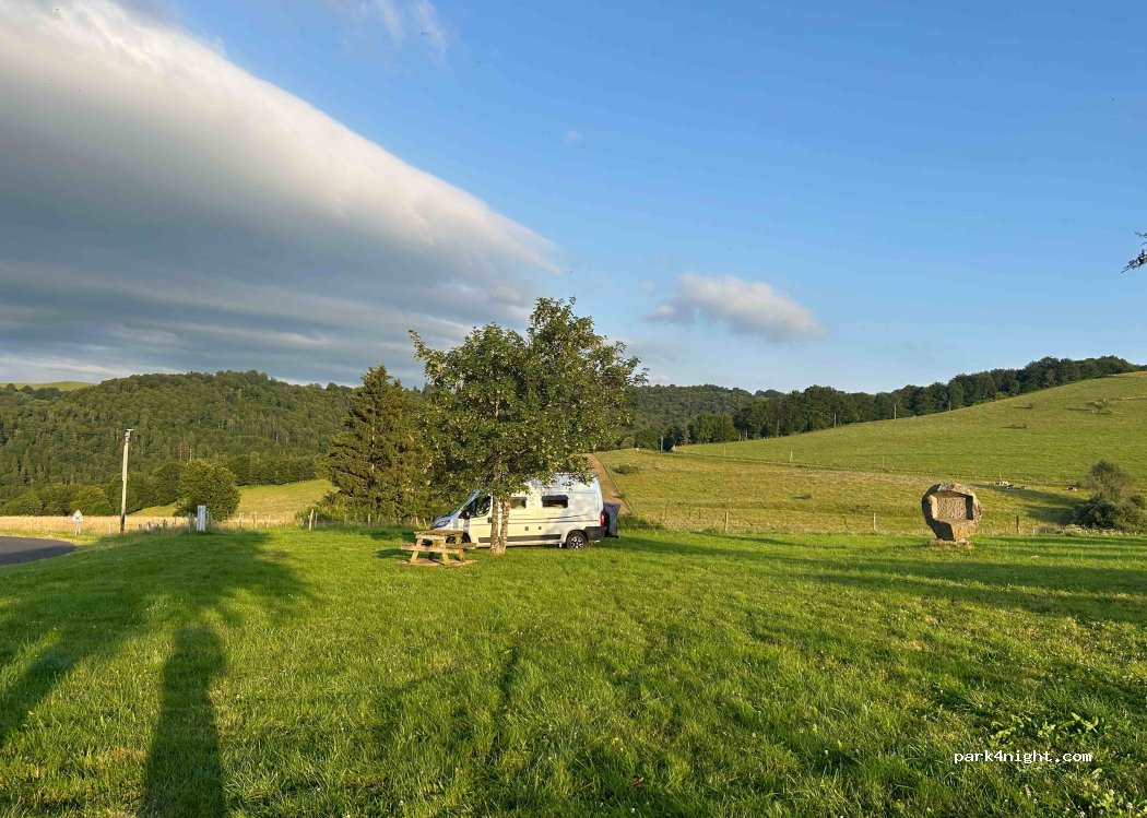 (63610) Besse-et-Saint-Anastaise - D36 — foto 3