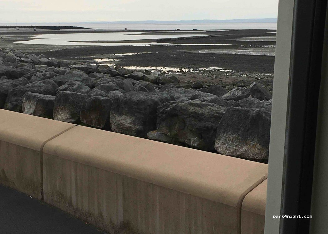 (LA4) Morecambe - 404 Marine Road East — foto 3