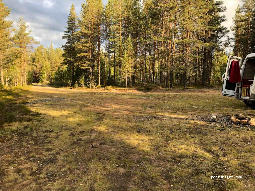 (95950) Muonio - Unnamed Road — foto