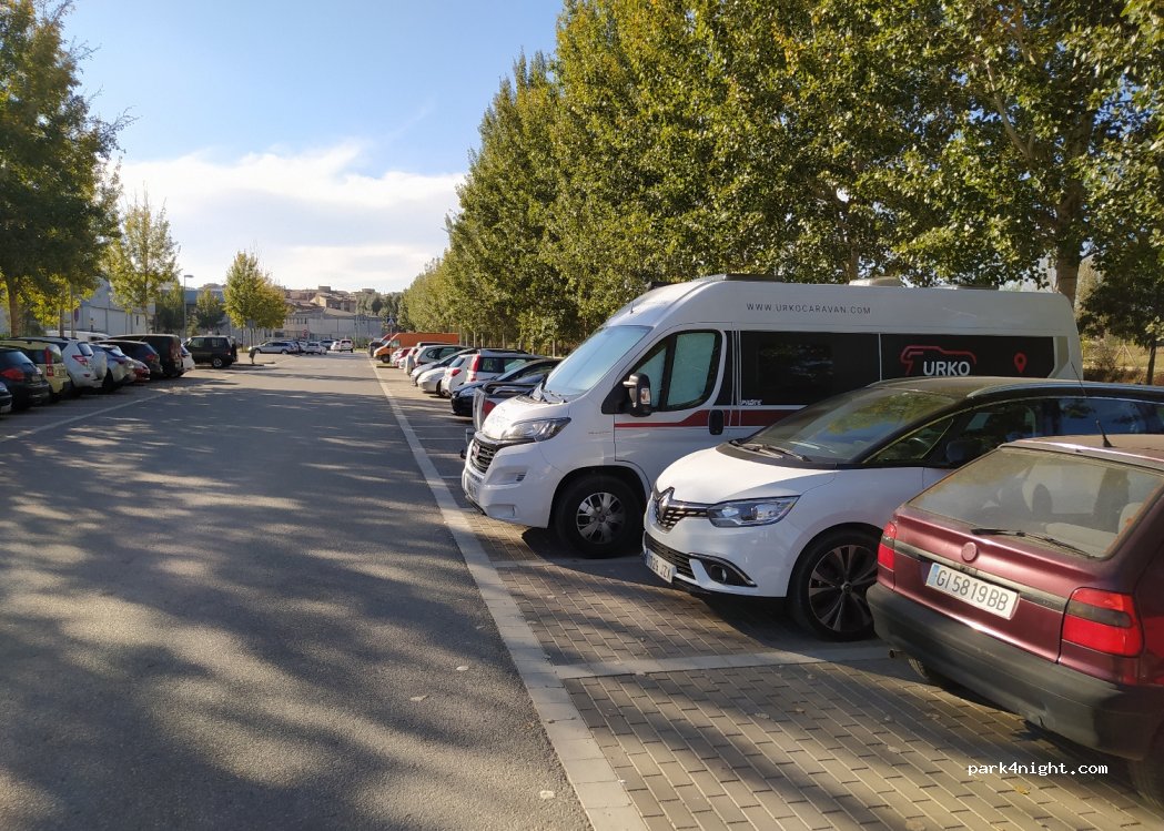 (17006) Girona - Carrer del Poble Sahrauí — foto 2