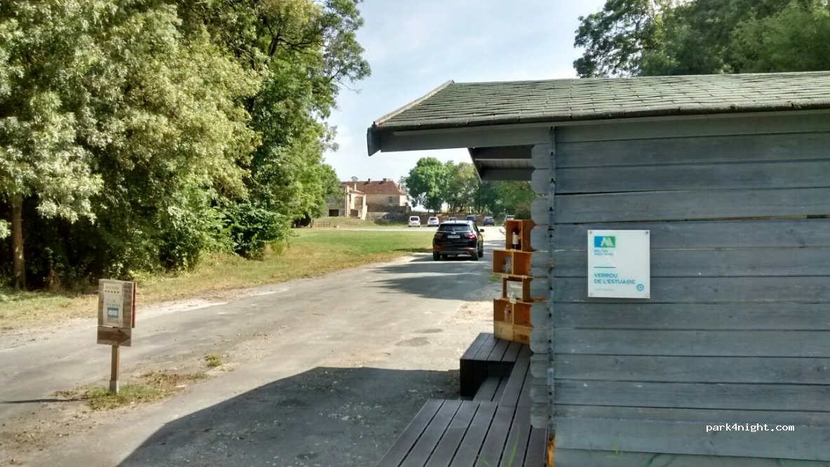 (33460) Cussac-Fort-Médoc - D2E9 — foto