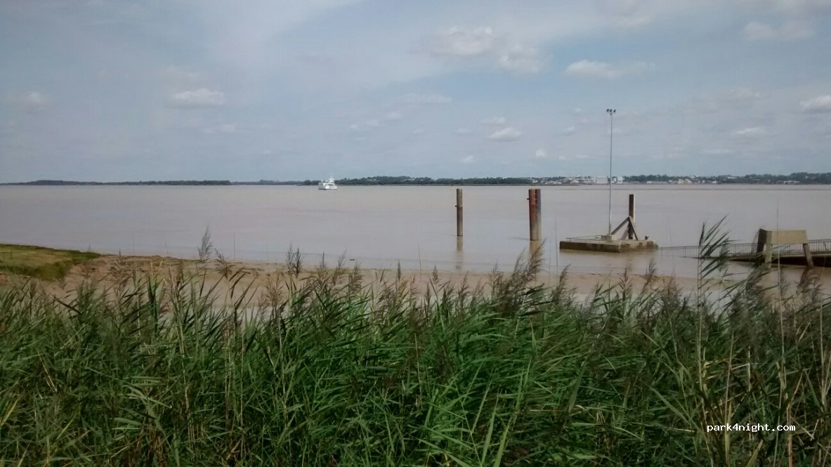 (33460) Lamarque - 14 Route du Port — foto