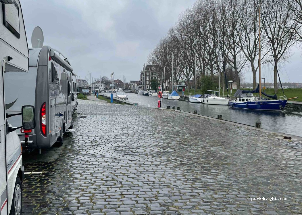 Camperplaats Jachthaven Middelharnis — foto 3