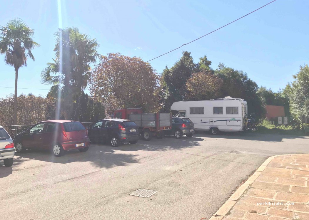 (28040) Lesa - Via alla Stazione — foto 2