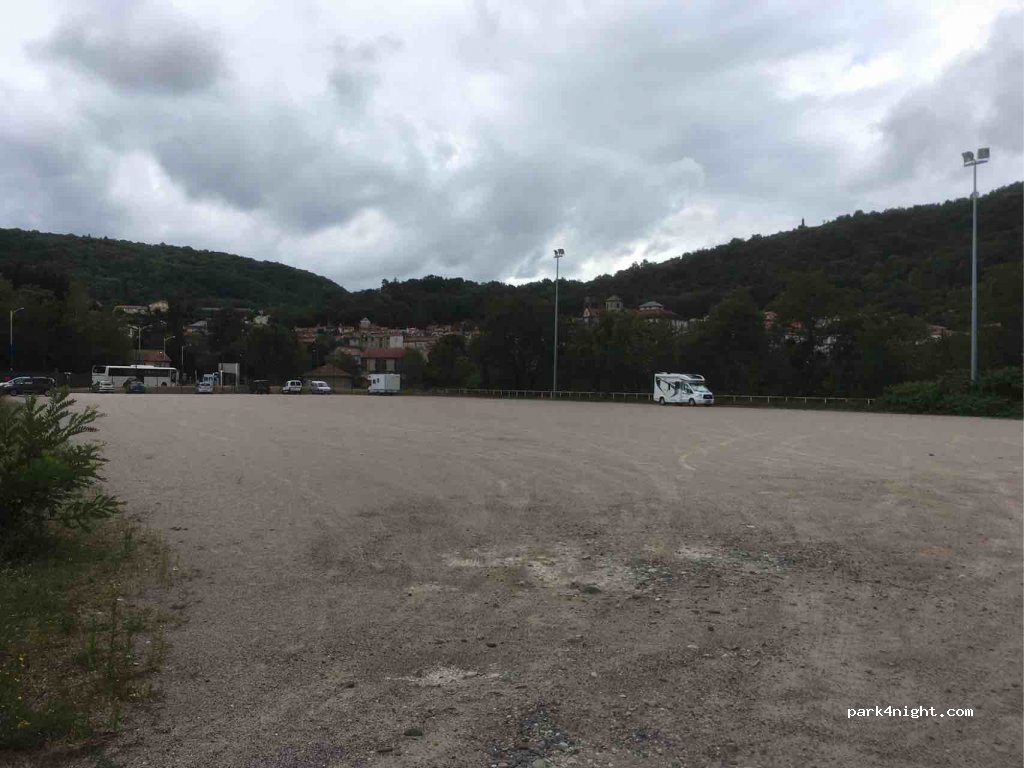 (63530) Volvic - Rue de Chancelas — foto 2