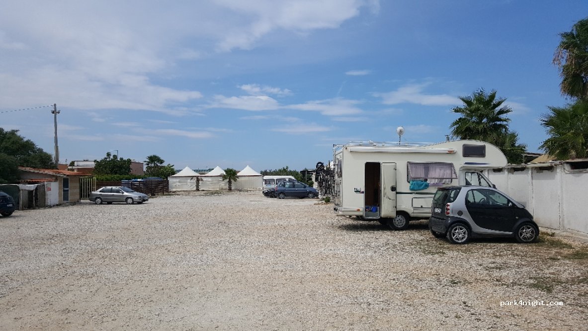 (76121) Trani - Viale Castello Svevo — foto