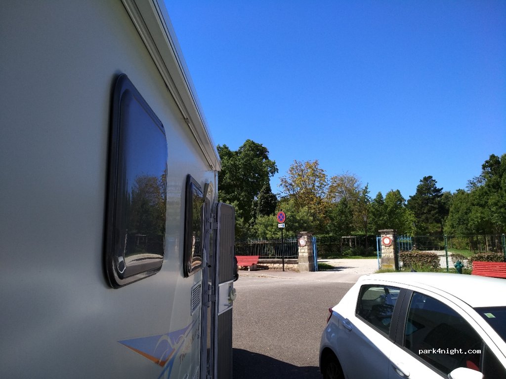 (33120) Arcachon - 2 Place Turenne — foto 2